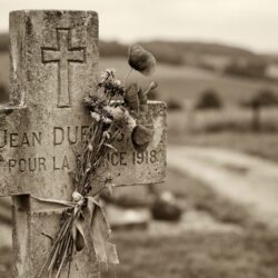 découvrez comment le souvenir français en argonne redonne vie aux tombes des soldats, honorant leur sacrifice essentiel à notre histoire.