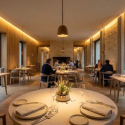 découvrez le restaurant chez planque au musée d’art moderne de la loire, où design innovant et cuisine créative se rencontrent pour une expérience unique.