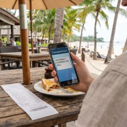découvrez comment les boissons proposées dans les menus touristiques des restaurants peuvent rapidement faire augmenter votre addition pendant les vacances et comment éviter les mauvaises surprises.