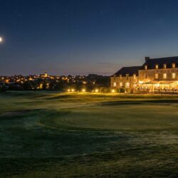 le propriétaire de l’hôtel-restaurant du golf de bellême partage son enthousiasme et son optimisme face au potentiel attractif unique du site, promettant une expérience exceptionnelle aux visiteurs.