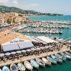 découvrez l'histoire du restaurant emblématique du port du cros-de-cagnes, présent depuis 10 ans, qui fait face à une menace de fermeture. soutenez la pétition citoyenne pour préserver ce lieu incontournable.