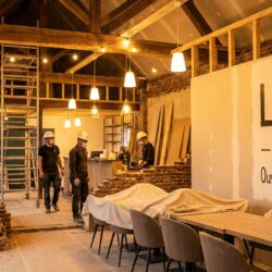 découvrez le restaurant lieû à wandignies-hamage, qui ouvrira ses portes début septembre pour accueillir ses premiers clients avec une cuisine savoureuse et un cadre convivial.