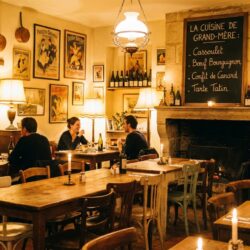 à bordeaux, un couple réalise leur rêve en ouvrant un restaurant qui célèbre les saveurs authentiques des recettes de grand-mère, offrant des plats réconfortants qui touchent le cœur.
