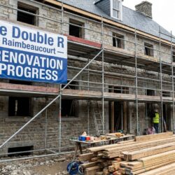 découvrez la renaissance tant attendue du « double r » à raimbeaucourt, un lieu emblématique qui revient après plus de 30 ans d'absence, alliant histoire et renouveau.