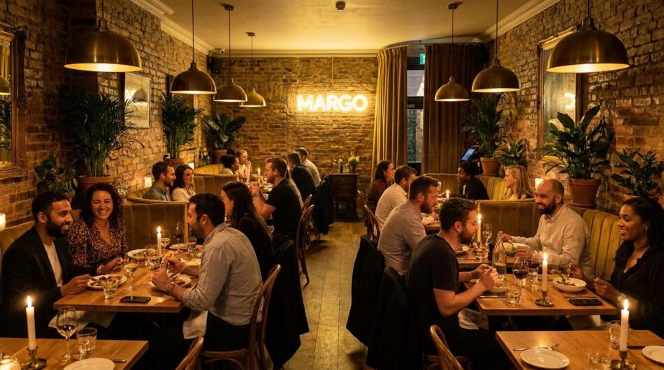 découvrez « comble à chaque service », le nouveau restaurant près de tours qui séduit les clients midi et soir. une ambiance conviviale et une cuisine savoureuse attirent une foule grandissante à chaque service.
