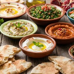 découvrez le restaurant téta en essonne, où joyce partage les saveurs authentiques du liban, perpétuant un héritage culinaire familial riche et chaleureux.
