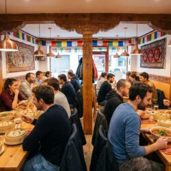 découvrez la nouvelle adresse gourmande à albi qui fait sensation avec ses momos, datshis et shabalés savoureux, pour une explosion de saveurs à chaque bouchée !